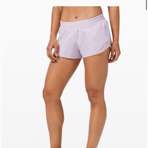 COPY - Lululemon Hotty hot low-rise short 2.5”